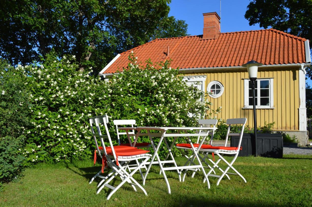 Malmgardens Vandrarhem B&B Strängnäs Eksteriør bilde